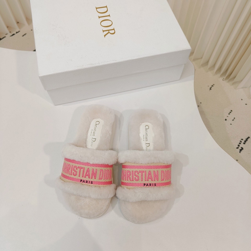 ch**an D*or slippers